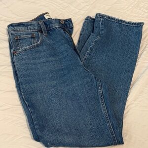 Abercrombie 90s Straight Ultra High Rise Jeans